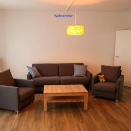 Freundliche Wohnung mit Parkplatz und Terrasse