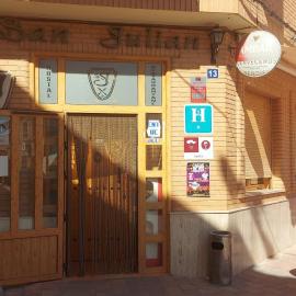 Hostal San Julian, hotel in El Herrumblar