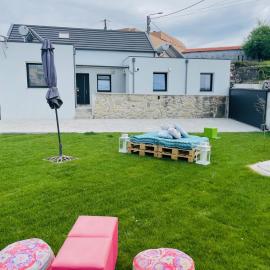 Porto Smart Apartments Comfort، فندق في Perafita