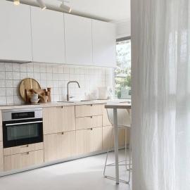 Freddies Pet-Friendly Apt Steps to Beach, מלון בגולד קוסט