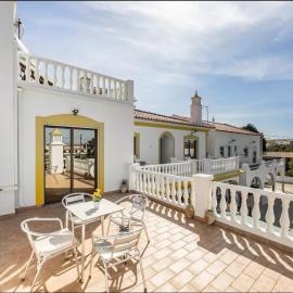 Residencia Quinta do Poço Guesthouse, хотел в Сагрес