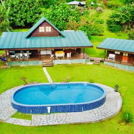 Te Fare Manulani, hotel in Uturoa