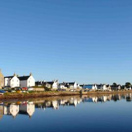 Driftwood Cottage, Findhorn Village, hotel in Forres
