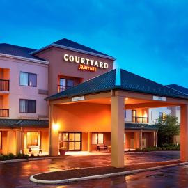 Courtyard Cleveland Airport North, hotel a North Olmsted