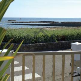 LocaLise - A06 - Entièrement de plain-pied avec petite vue mer - Donnant sur la piscine et le jardin - wifi inclus - draps inclus -, Hotel in Le Guilvinec