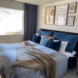 Hundbergan apartment-free parking-15 min from Tromsø, hotelli kohteessa Trondalen