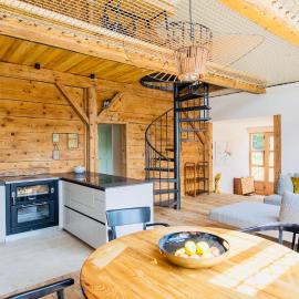 Premium Eco Chalet 1888、バート・ザンクト・レオンハルト・イム・ラヴァントタールのホテル