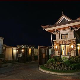 Staycation @Bali Oasis 2- 2BR unit with sunset view, hotel Manilában