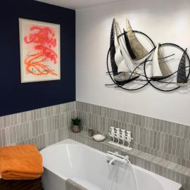 Chambre dans Hôtel Particulier 18e siècle Hyper Centre La Rochelle, hotel in La Rochelle
