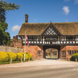 Thornton Manor Estate, хотел в Уиръл