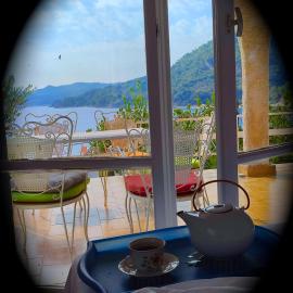 Lilly's Seaview Retreat Cottage
