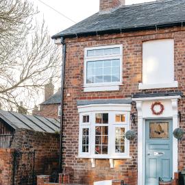 Quaint Georgian house with Parking & Huge Garden 10 mins walk from town