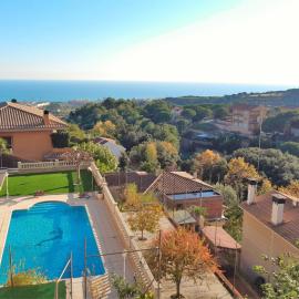 Villa Antonia – hotel w mieście Mataró