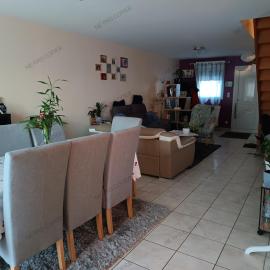 Maison au calme a Arnage، فندق في أرناج