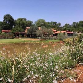 Mill Lane Farmhouse, hotel en Hartbeespoort