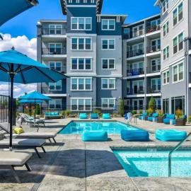 Sparks 1BR Water Views · Outdoor Season & Jacuzzi, хотел в Спаркс