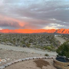 Amazing Views near Grand Canyon Skywalk, hotel a Meadview