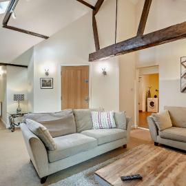 2 Bed Barn conversion, ξενοδοχείο σε Tibenham