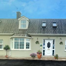 Beechwood House Accommodation, hotel a Blarney