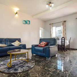 Appartements Haut Standing DM & NG à Bafoussam pour séjour professionnel - parking & gardien, hotel di Bafoussam