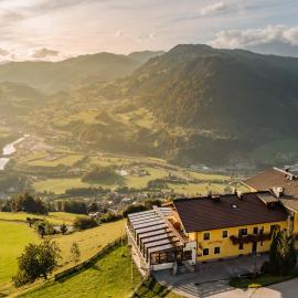 Alpendorf Hotel Stern, hotel a Sankt Johann im Pongau