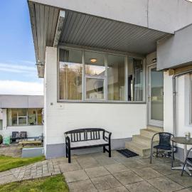Stunning Apartment In Allinge With House Sea View, hotel en Allinge