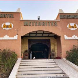 Hotel Meteorites Boulaajoul, hotelli kohteessa Zeïda