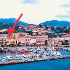 T2 récent climatisé à 100m du port