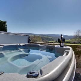 Priesthill HotTub Pool Dog Friendly PeakDistrict, hotel en Stanton in Peak