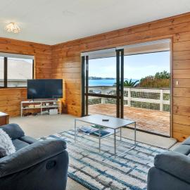 Crystal Clear - Snells Beach Holiday Home