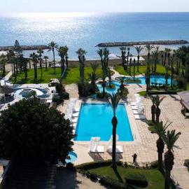 Sandy Beach Hotel & Spa, hôtel à Larnaka