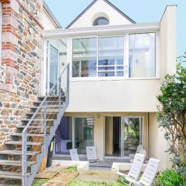 Maison des Goélands - 50m de la plage, hotel in Pléneuf-Val-André