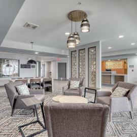 Candlewood Suites Milwaukee Airport - Oak Creek by IHG, hótel í Greendale