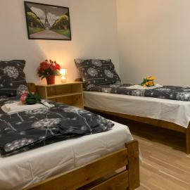 Tuson Apartment, hotelli kohteessa Brozany