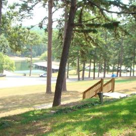 GR5 - Mountain Harbor Queen Guest Room on Lake Ouachita, hotel en Mount Ida
