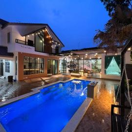 The Viista Retreat 6 Bedrooms with Private Pool