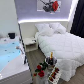 Alcalá del Jucar Hotel Pelayo، فندق في الكالا ديل جوكار