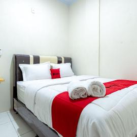 RedDoorz @ Simpang Pemda Medan, hotel u gradu 'Medan'