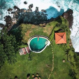 Makawi Tuwa Cliff - Luxury Cliff Stay with Private Beach, Infinity Pools and Ocean View, готель у місті Seraya