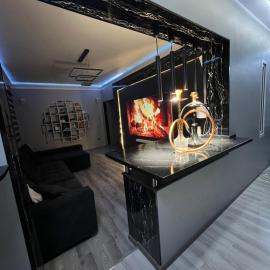 Modern Canadian Style Unit
