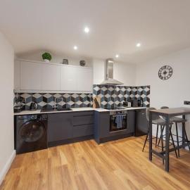 Beautiful 7 bed home, ideal for groups, sleeps 11!