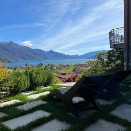 Villa Ago Luxury Apartments & Studios, hotel di Gravedona