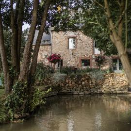 Le moulin des Forges, hotel u gradu 'Sainte-Suzanne'