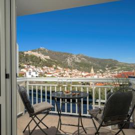 Longin Guesthouse - ZF Hvar, hotel v destinaci Hvar
