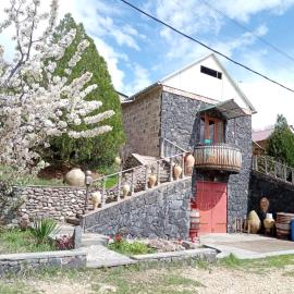 Luiza Guest House, hotel u gradu Areni