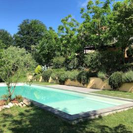 Eremo dei Poeti Albergo diffuso, ξενοδοχείο σε Aulla