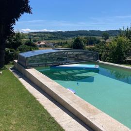 Outstandingfree, hotel din Holzleiten