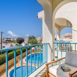 Carvoeiro -Spacious 2 bedroom appartment with pool - Monte Dourado