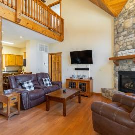 Forest Heights Lodge - 6BR - Pool Table - Near Silver Dollar City - FREE TICKETS INCLUDED -