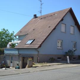 La maison bleue، فندق في Mittelhausen